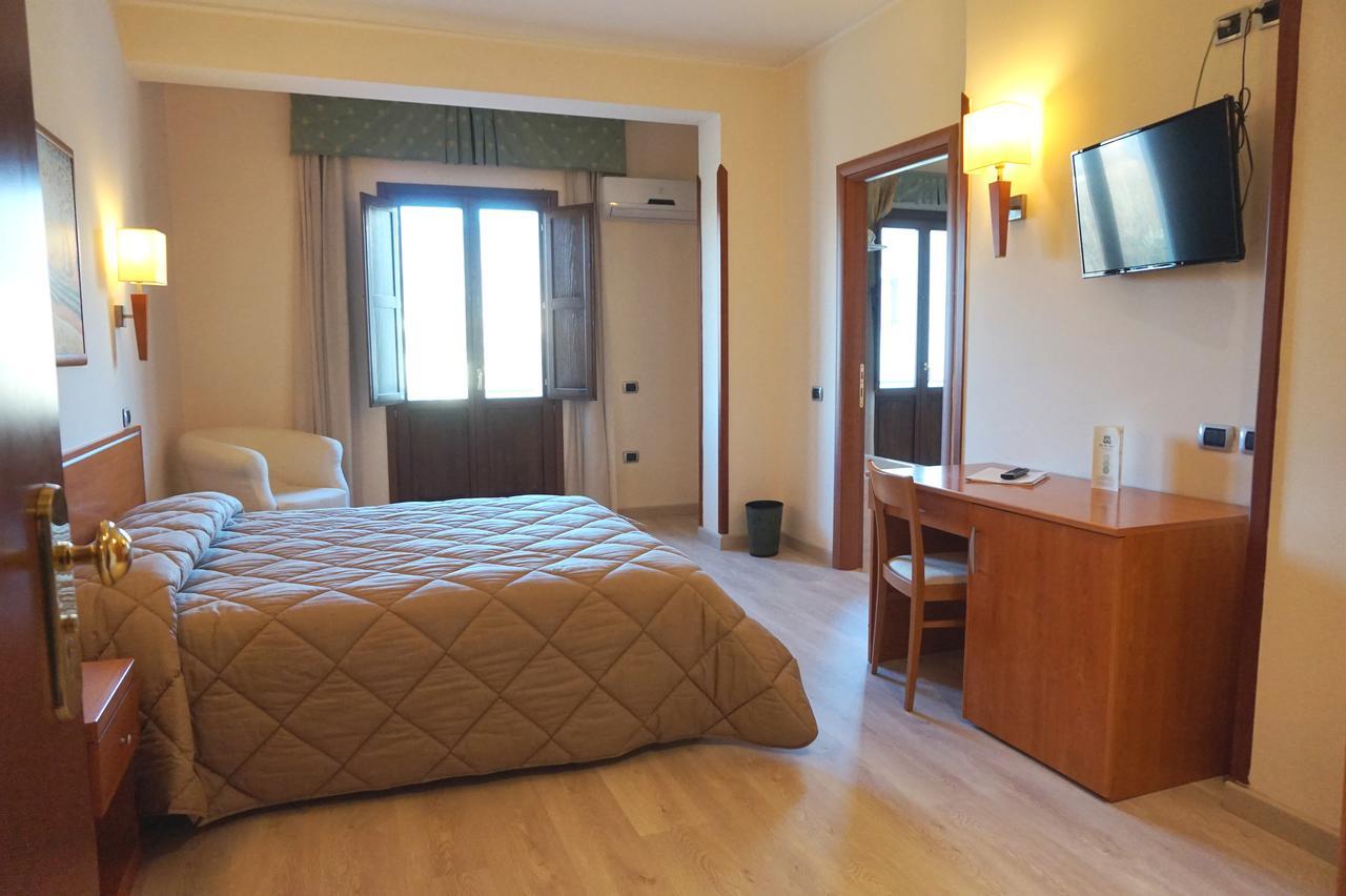 Bel Sito Hotel Due Torri Manocalzati Dış mekan fotoğraf