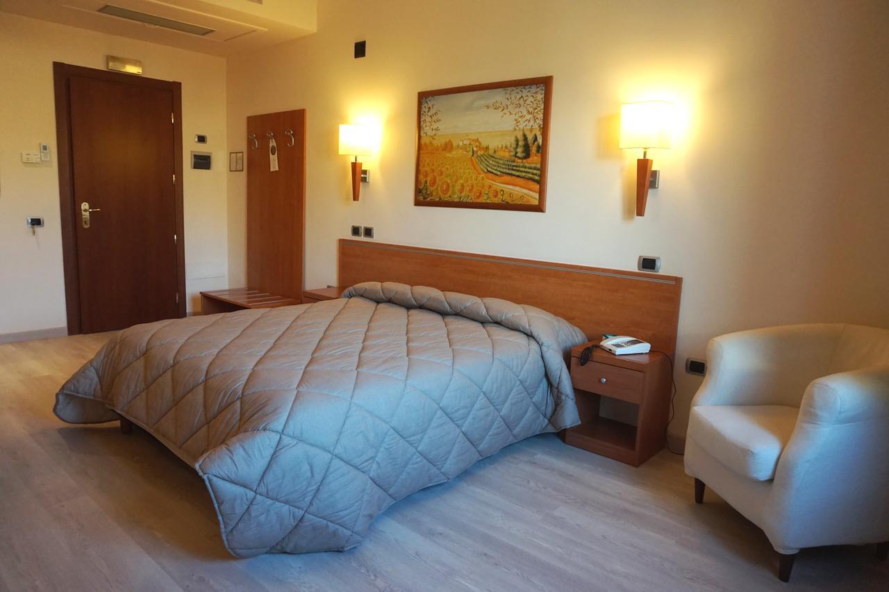 Bel Sito Hotel Due Torri Manocalzati Dış mekan fotoğraf