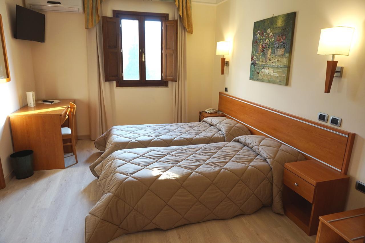 Bel Sito Hotel Due Torri Manocalzati Dış mekan fotoğraf