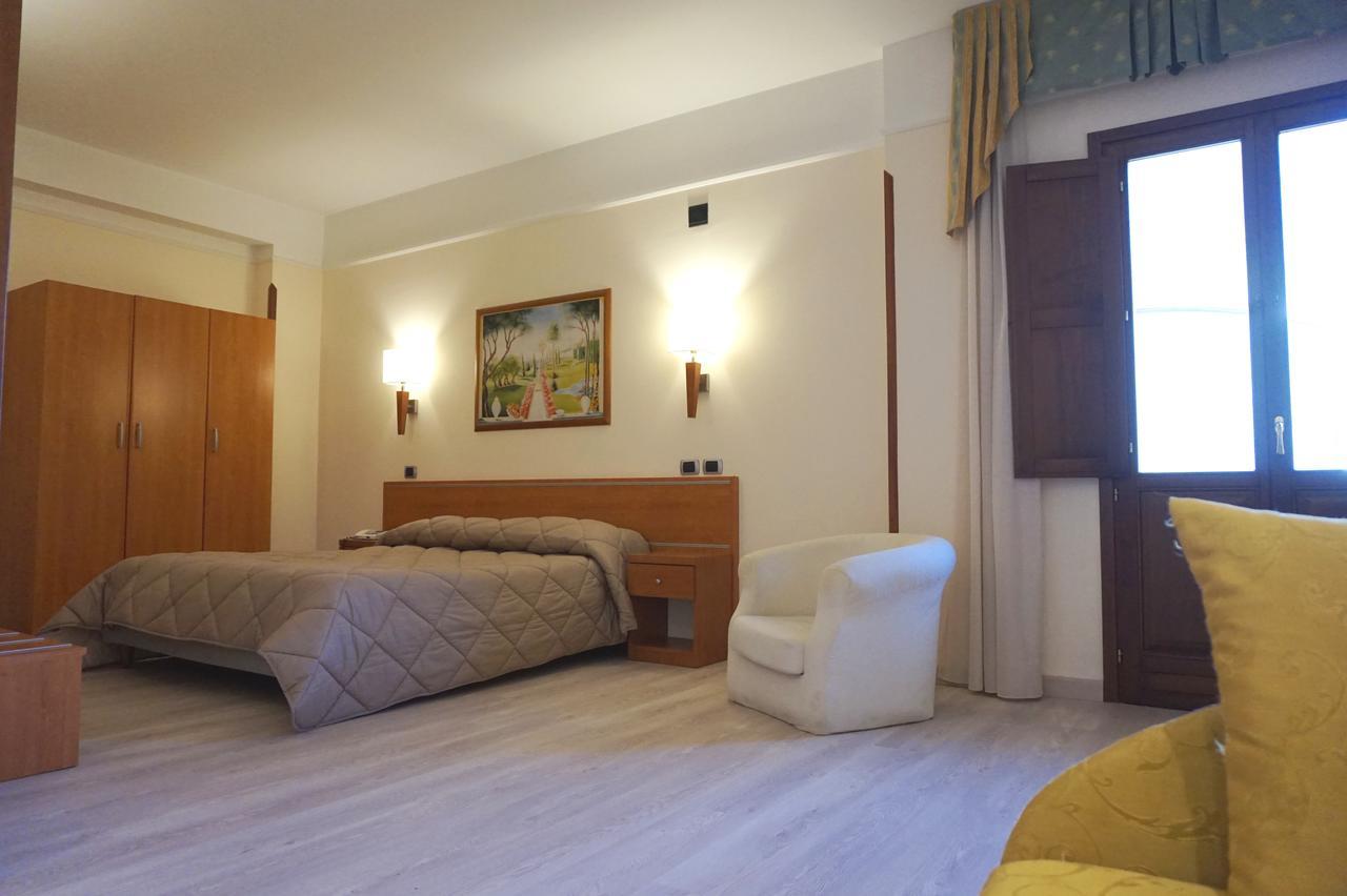 Bel Sito Hotel Due Torri Manocalzati Dış mekan fotoğraf