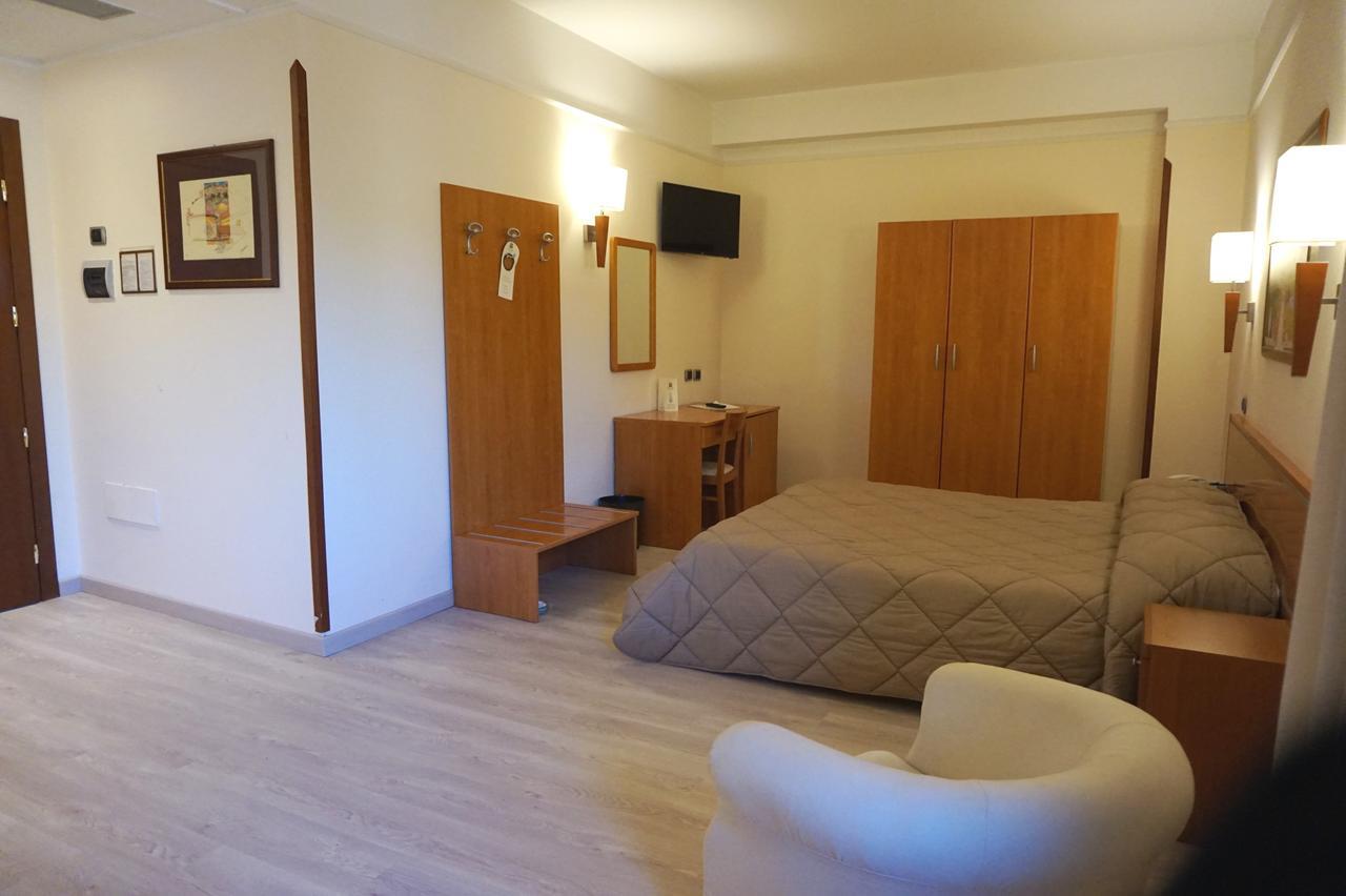 Bel Sito Hotel Due Torri Manocalzati Dış mekan fotoğraf